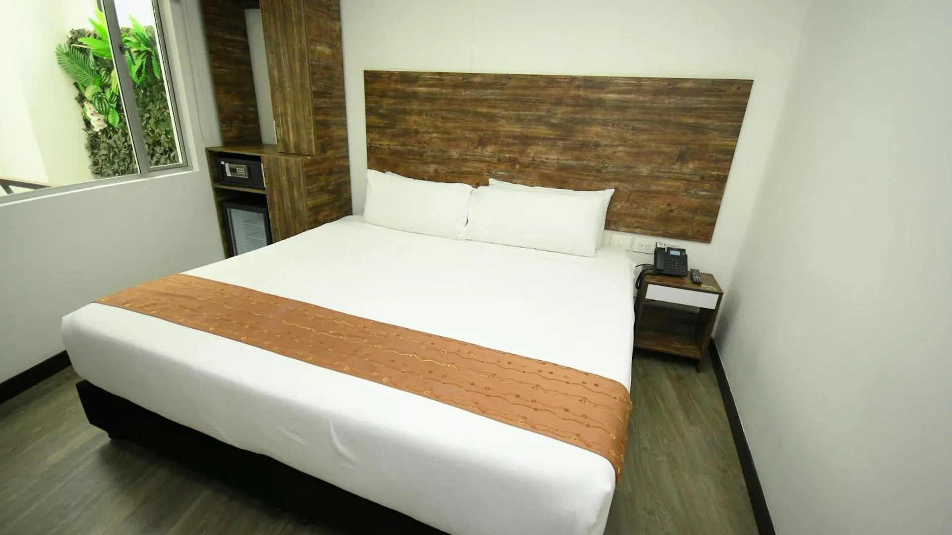 Hotel American Visa Corporate Bogotá 4*,  Colombia